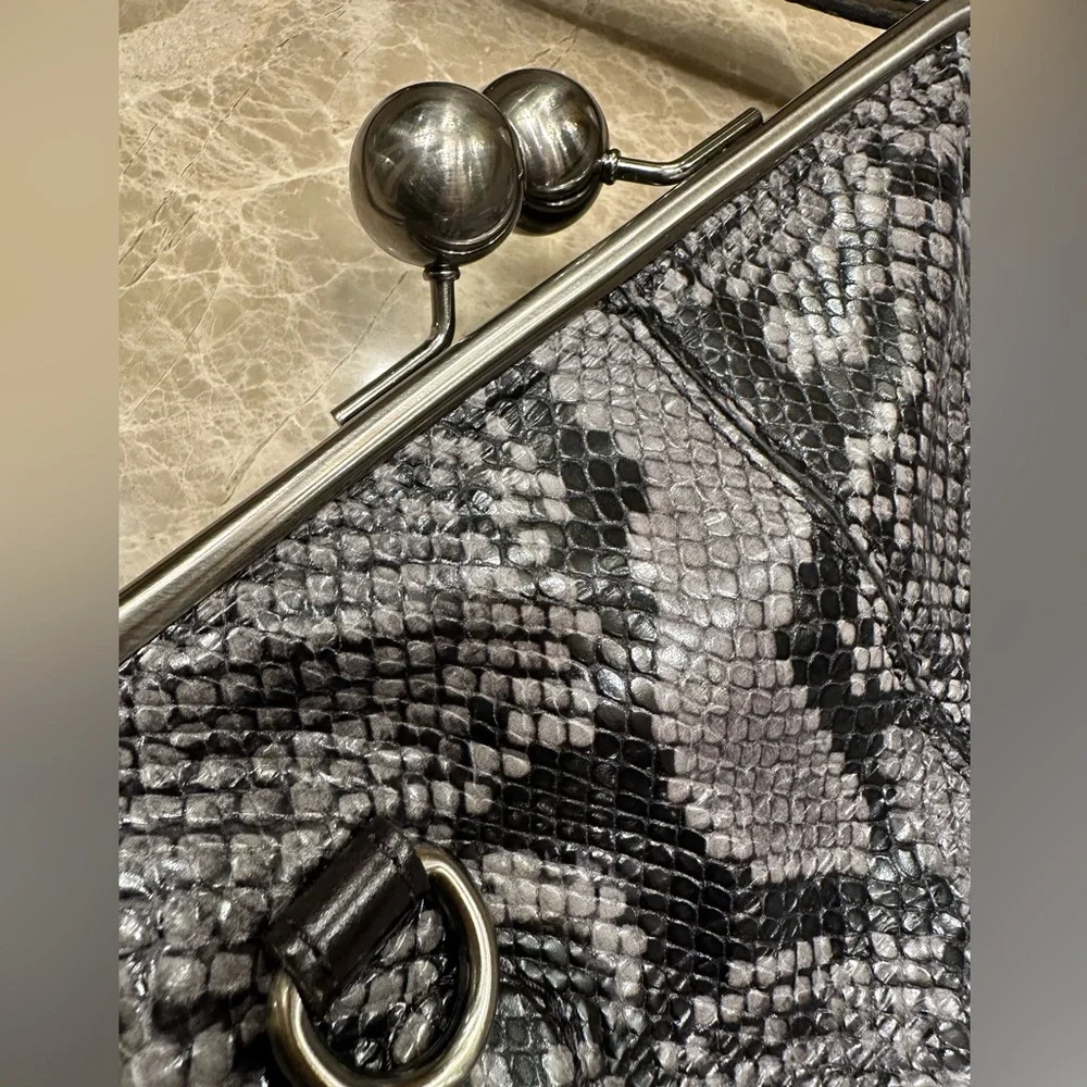 Patricia Nash Leather wide mouth Livata Kisslock Embossed Crossbody Smoke Python - Picture 7 of 16